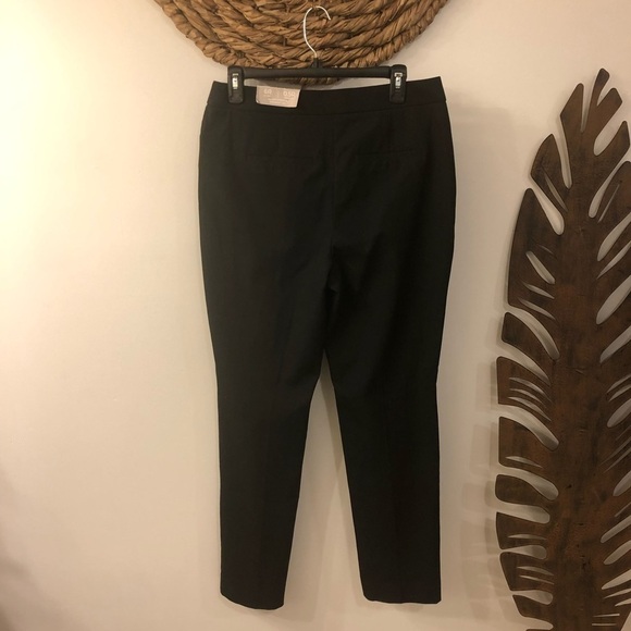 NWT Chico’s Secret Stretch Straight Leg Black Pants Size 6 (Chico’s Sz 0.5) - Picture 3 of 12